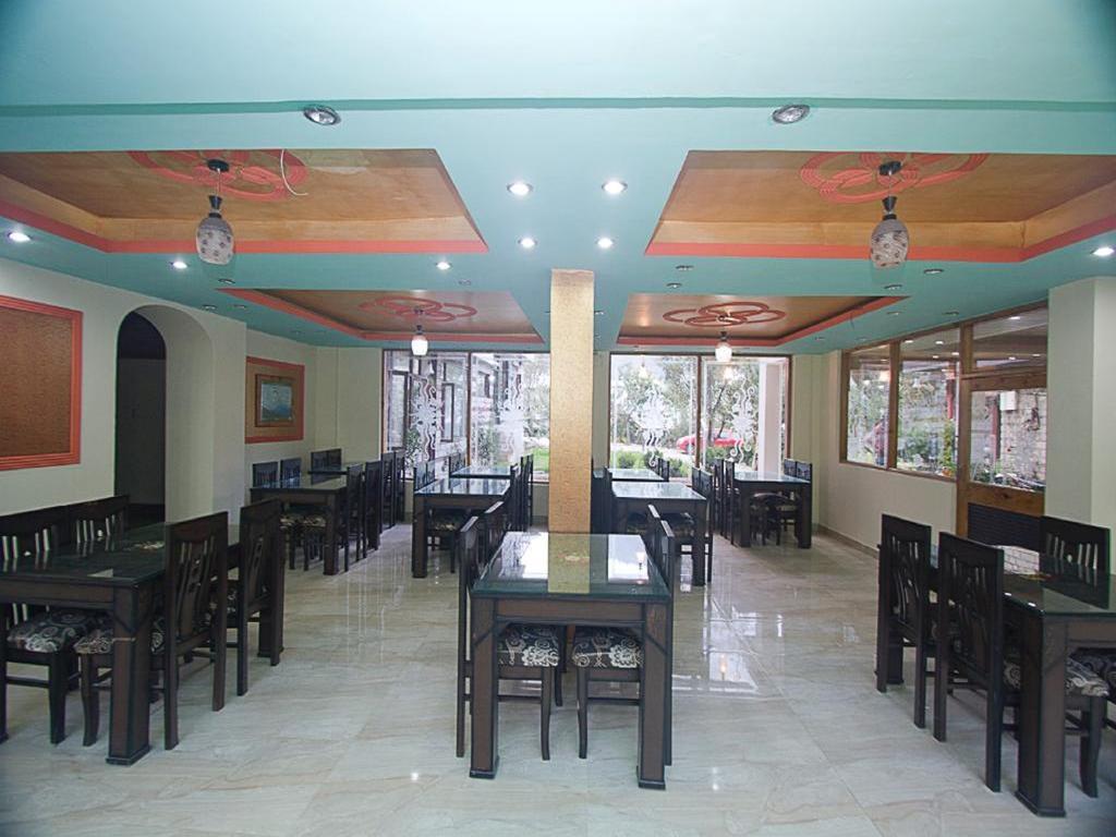 The Grand Welcome Hotel Manāli Buitenkant foto